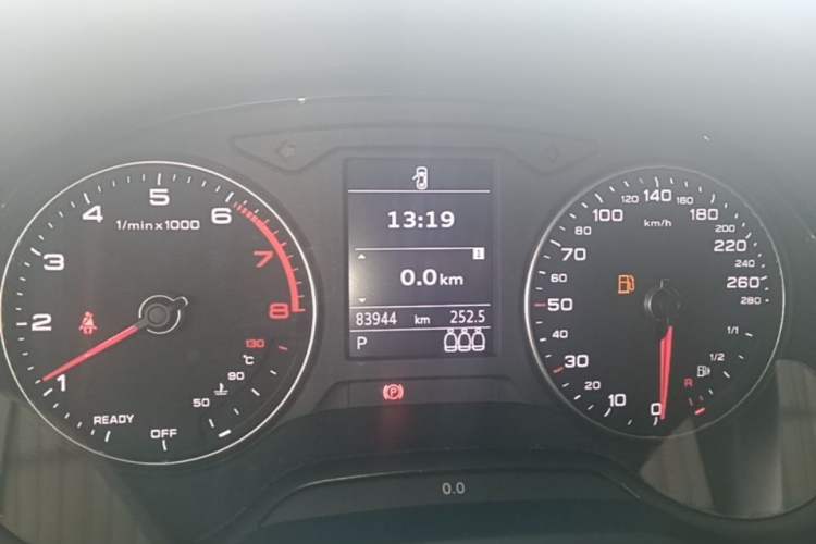 Used Audi Q2L 2020 35 TFSI Fashionable and Elegant Model Instrument Cluster