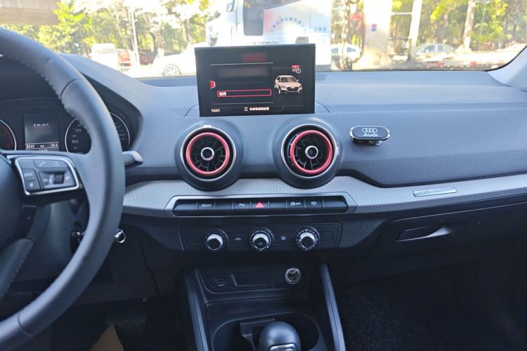 Used Audi Q2L 2020 35 TFSI Ambition Dynamic Edition Interior 1