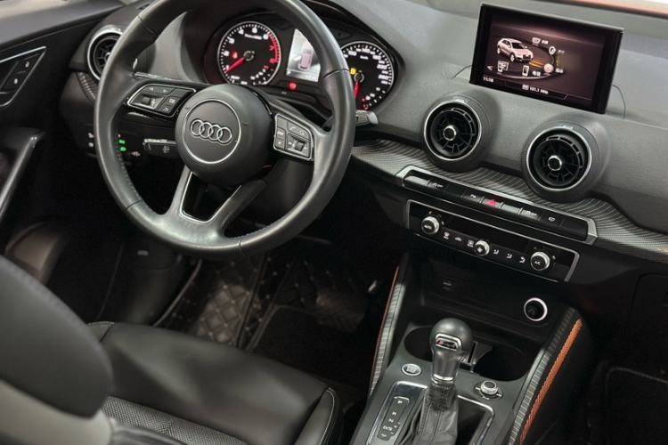 Used Audi Q2L 2020 35 TFSI Fashion Dynamic Model Interior 11