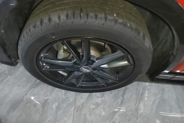 Used Audi Q2L 2020 35 TFSI Fashion Dynamic Model Left Front Wheel Hub