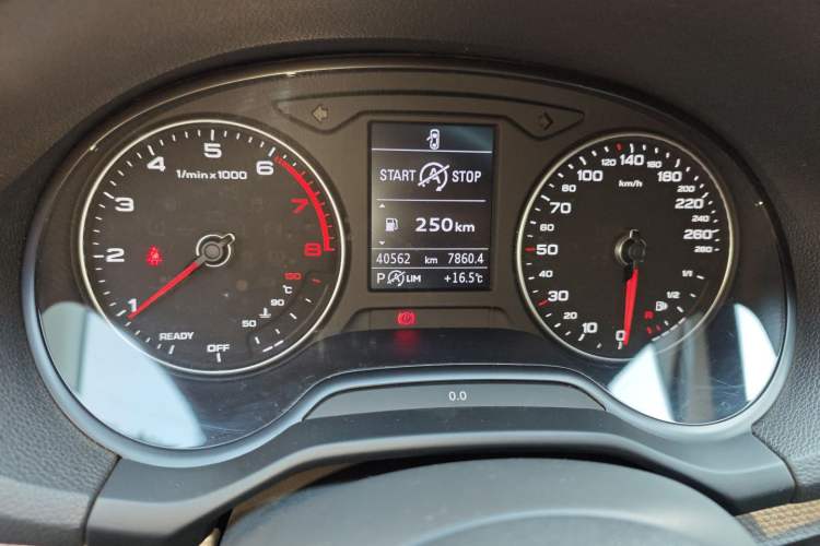 Used Audi Q2L 2020 35 TFSI Ambition Dynamic Edition Odometer Close Up