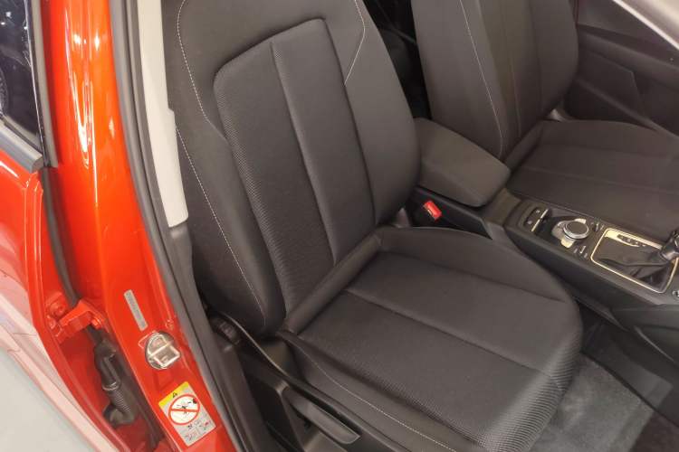 Used Audi Q2L 2020 35 TFSI Ambition Dynamic Edition Right Front Seat