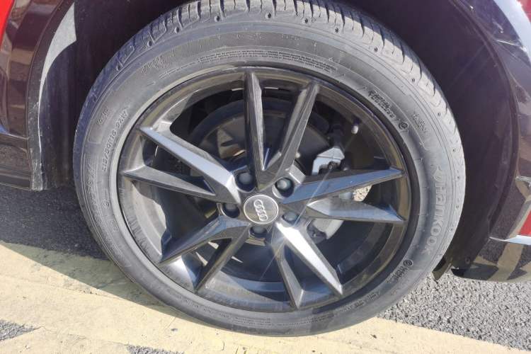 Used Audi Q2L 2020 35 TFSI Ambition Dynamic Edition Right Front Wheel Hub