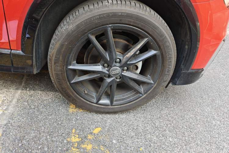 Used Audi Q2L 2020 35 TFSI Ambition Dynamic Edition Right Front Wheel Hub