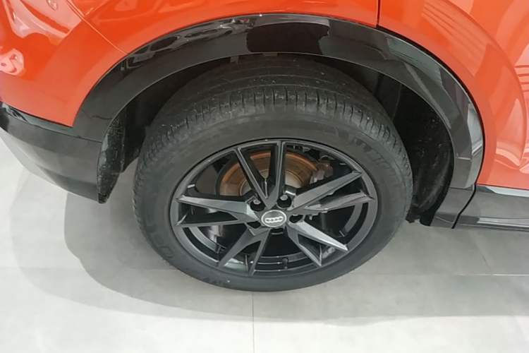 Used Audi Q2L 2020 35 TFSI Ambition Dynamic Edition Right Rear Wheel Hub