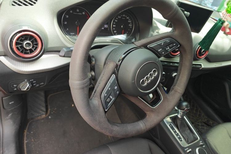 Used Audi Q2L 2020 35 TFSI Ambition Dynamic Edition Steering Wheel