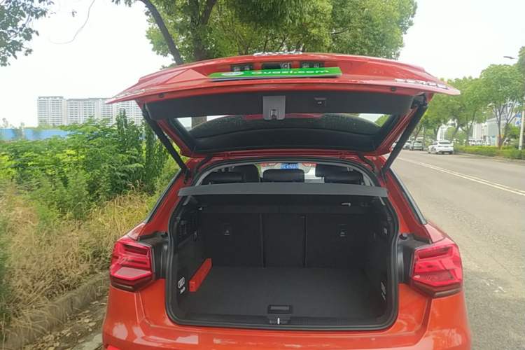 Used Audi Q2L 2020 35 TFSI Fashionable and Elegant Model Trunk