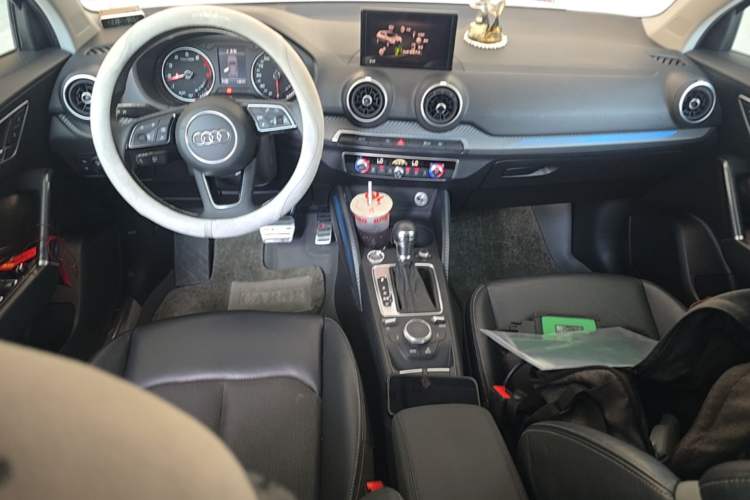 Used Audi Q2L 2020 35 TFSI Fashion Dynamic Model Center Console