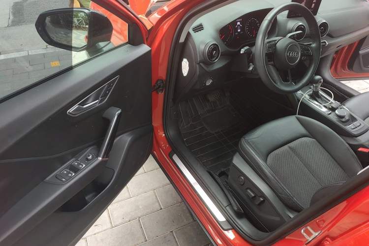 Used Audi Q2L 2020 35 TFSI Fashion Dynamic Model Driver Seat