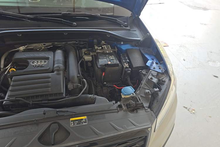 Used Audi Q2L 2020 35 TFSI Fashion Dynamic Model Engine Bay Left