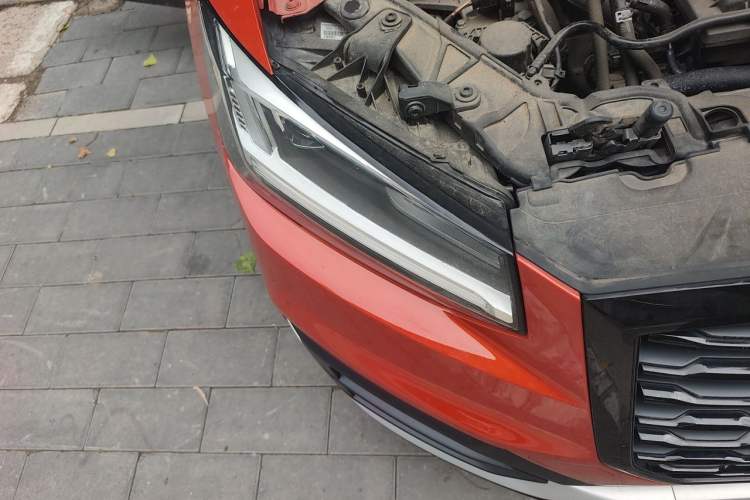 Used Audi Q2L 2020 35 TFSI Fashion Dynamic Model Right Front Headlight