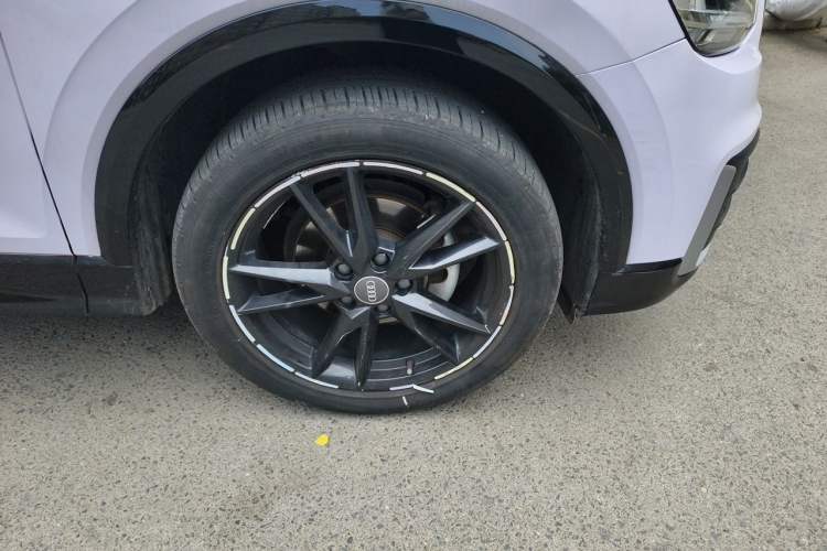 Used Audi Q2L 2020 35 TFSI Ambition Dynamic Edition Right Front Wheel Hub