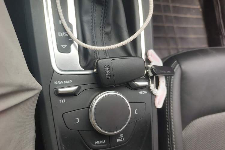 Used Audi Q2L 2020 35 TFSI Fashion Dynamic Model Vehicle Key