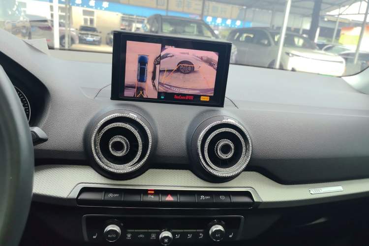 Used Audi Q2L 2020 35 TFSI Ambition Dynamic Edition Audio And AC Panel
