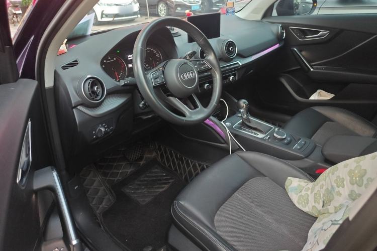 Used Audi Q2L 2020 35 TFSI Fashionable and Elegant Model Driver Seat