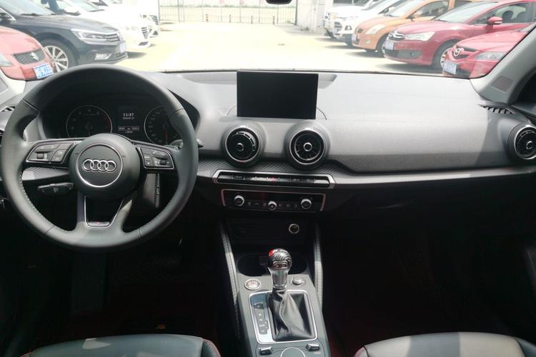 Used Audi Q2L 2020 35 TFSI Fashion Dynamic Model Interior 3