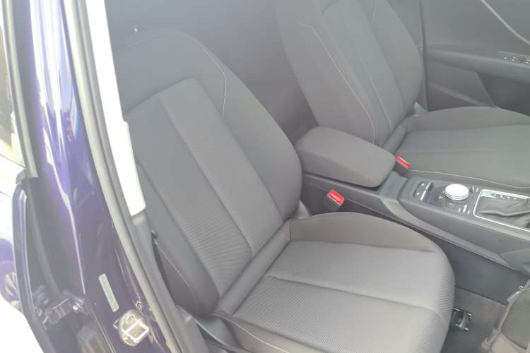 Used Audi Q2L 2020 35 TFSI Ambition Dynamic Edition Right Front Seat