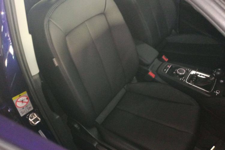 Used Audi Q2L 2020 35 TFSI Ambition Dynamic Edition Right Front Seat