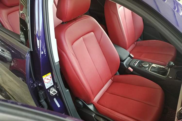 Used Audi Q2L 2020 35 TFSI Ambition Dynamic Edition Right Front Seat