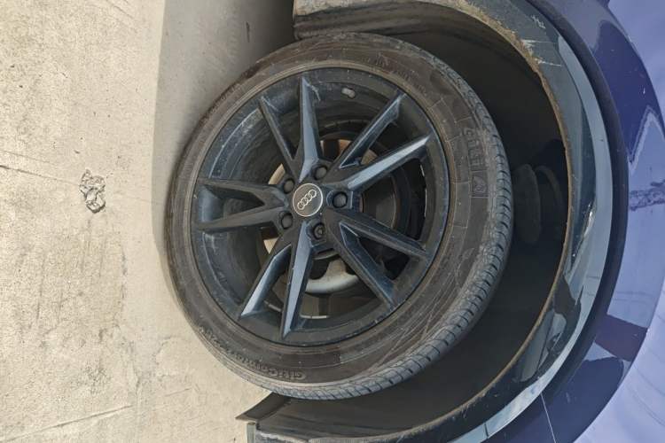 Used Audi Q2L 2020 35 TFSI Ambition Dynamic Edition Right Front Wheel Hub