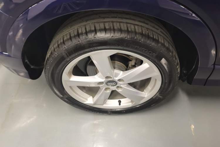 Used Audi Q2L 2020 35 TFSI Fashionable and Elegant Model Right Rear Wheel Hub
