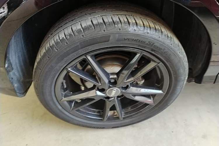 Used Audi Q2L 2020 35 TFSI Ambition Dynamic Edition Right Rear Wheel Hub