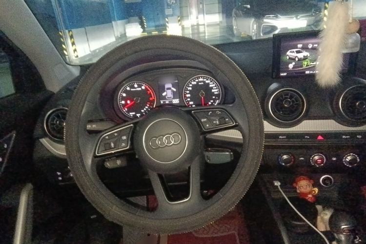 Used Audi Q2L 2020 35 TFSI Ambition Dynamic Edition Steering Wheel