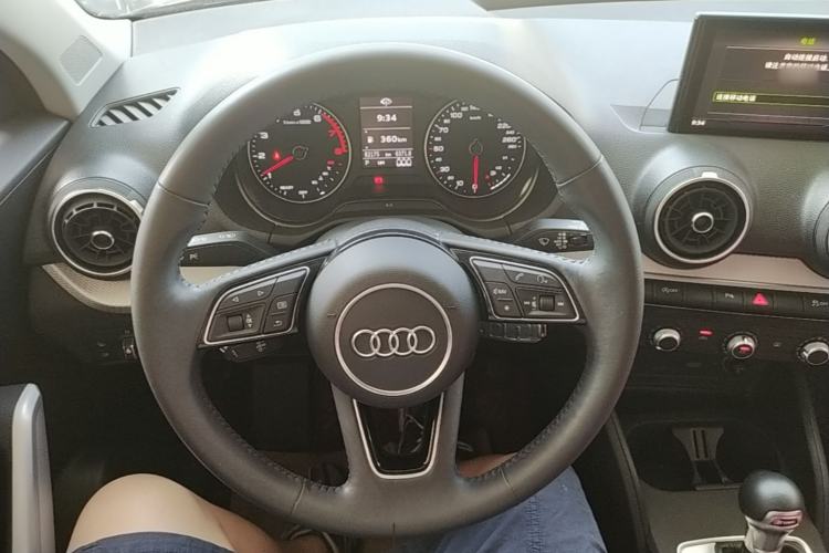 Used Audi Q2L 2020 35 TFSI Ambition Dynamic Edition Steering Wheel