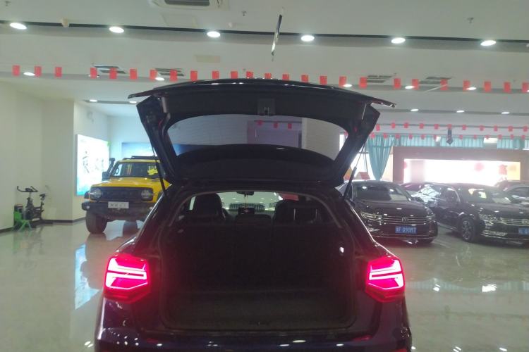 Used Audi Q2L 2020 35 TFSI Fashionable and Elegant Model Trunk