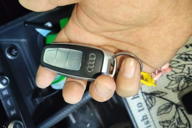 Used Audi Q2L 2020 35 TFSI Fashion Dynamic Model Vehicle Key