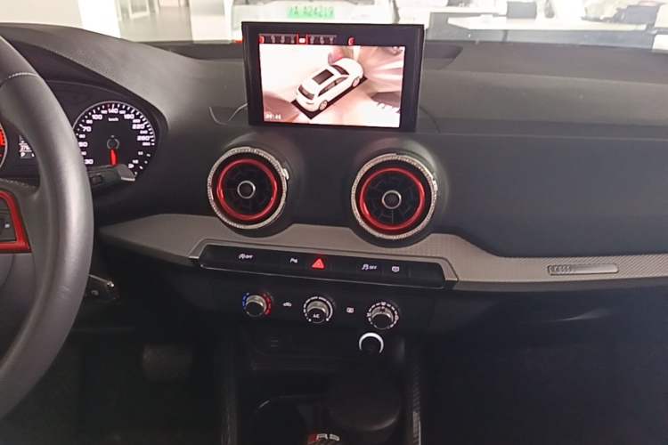 Used Audi Q2L 2020 35 TFSI Ambition Dynamic Edition Audio And AC Panel