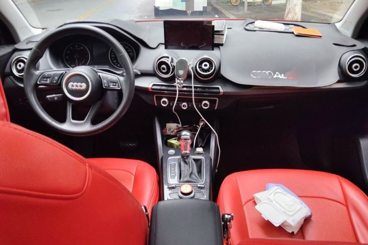 Used Audi Q2L 2020 35 TFSI Fashionable and Elegant Model Center Console