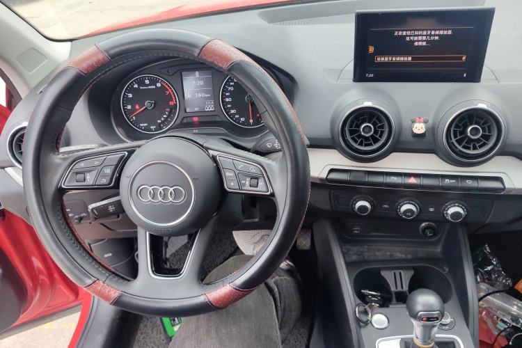 Used Audi Q2L 2020 35 TFSI Ambition Dynamic Edition Center Console