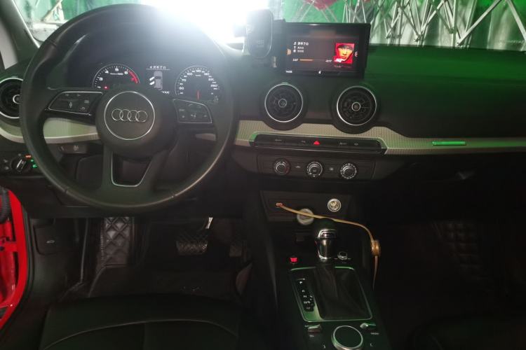 Used Audi Q2L 2020 35 TFSI Ambition Dynamic Edition Center Console