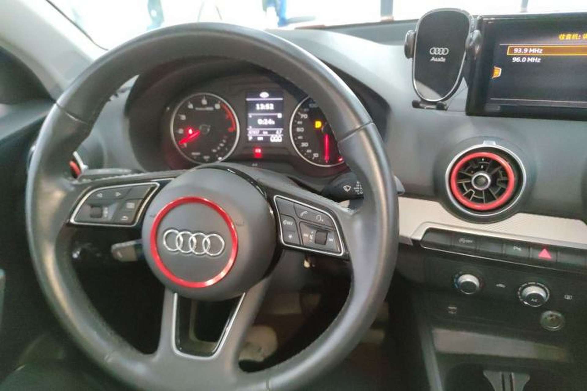 Used Audi Q2L 2020 35 TFSI Ambition Dynamic Edition Center Console