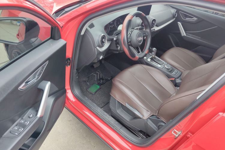 Used Audi Q2L 2020 35 TFSI Ambition Dynamic Edition Driver Seat