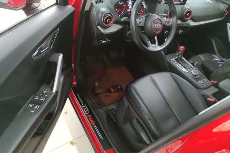 Used Audi Q2L 2020 35 TFSI Ambition Dynamic Edition Driver Seat