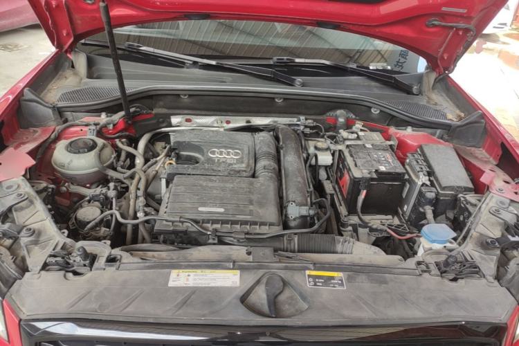 Used Audi Q2L 2020 35 TFSI Fashion Dynamic Model Engine Bay