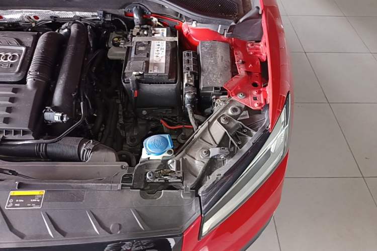 Used Audi Q2L 2020 35 TFSI Ambition Dynamic Edition Engine Bay Left