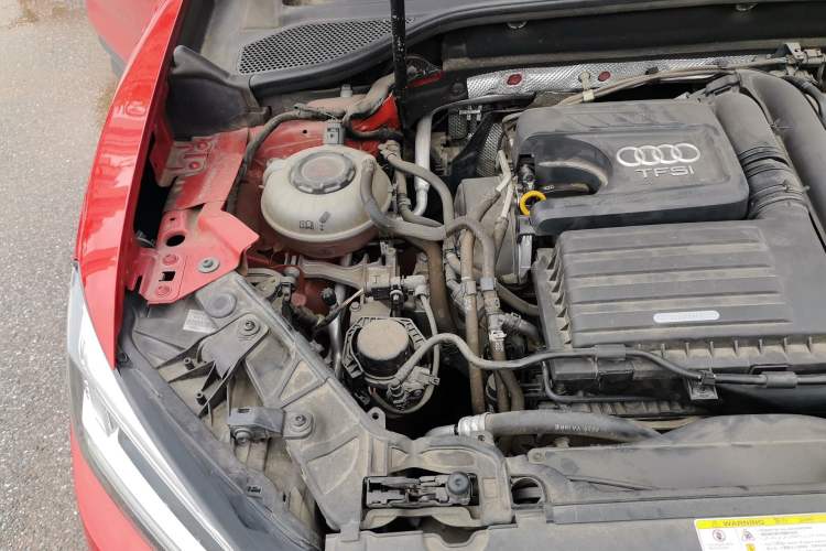 Used Audi Q2L 2020 35 TFSI Fashion Dynamic Model Engine Bay Right