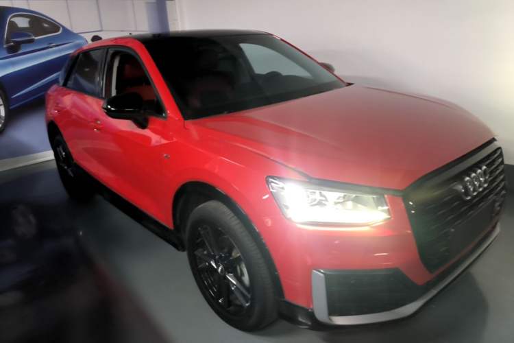 Used Audi Q2L 2020 35 TFSI Ambition Dynamic Edition Front Right 45 Deg