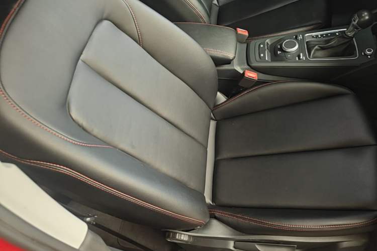 Used Audi Q2L 2020 35 TFSI Ambition Dynamic Edition Right Front Seat