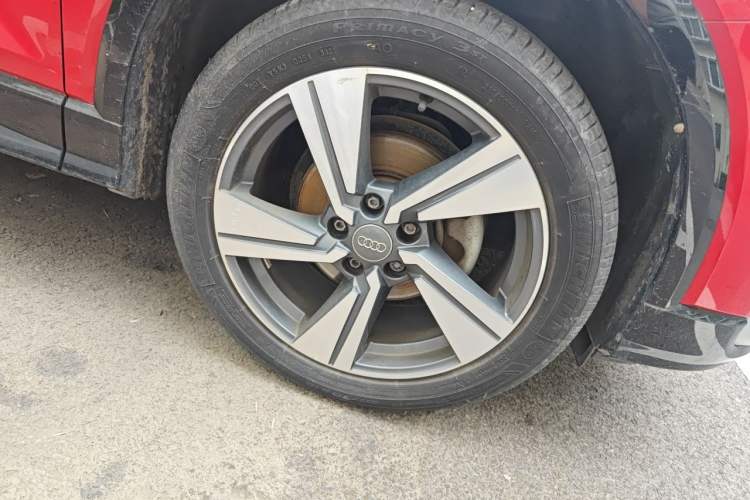 Used Audi Q2L 2020 35 TFSI Fashion Dynamic Model Right Front Wheel Hub