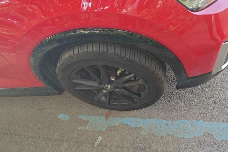 Used Audi Q2L 2020 35 TFSI Ambition Dynamic Edition Right Front Wheel Hub