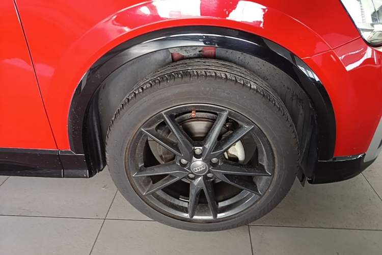 Used Audi Q2L 2020 35 TFSI Ambition Dynamic Edition Right Front Wheel Hub