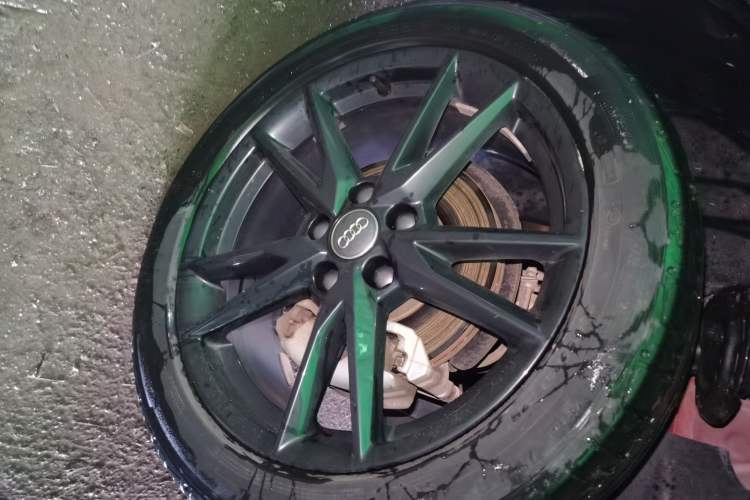Used Audi Q2L 2020 35 TFSI Ambition Dynamic Edition Right Front Wheel Hub