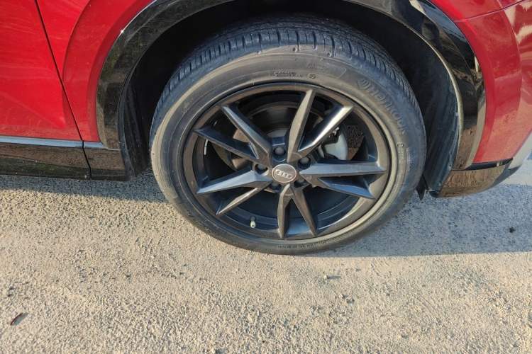 Used Audi Q2L 2020 35 TFSI Ambition Dynamic Edition Right Front Wheel Hub