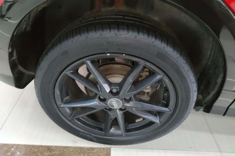 Used Audi Q2L 2020 35 TFSI Ambition Dynamic Edition Right Rear Wheel Hub