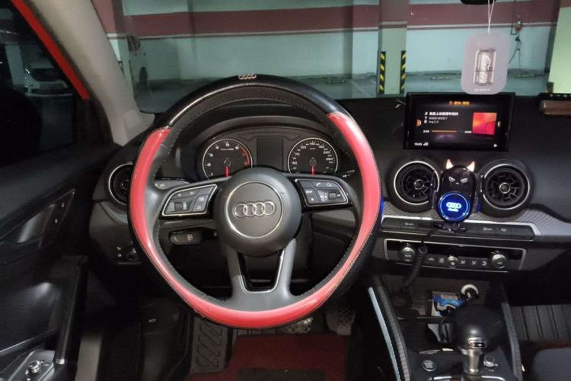 Used Audi Q2L 2020 35 TFSI Fashion Dynamic Model Steering Wheel