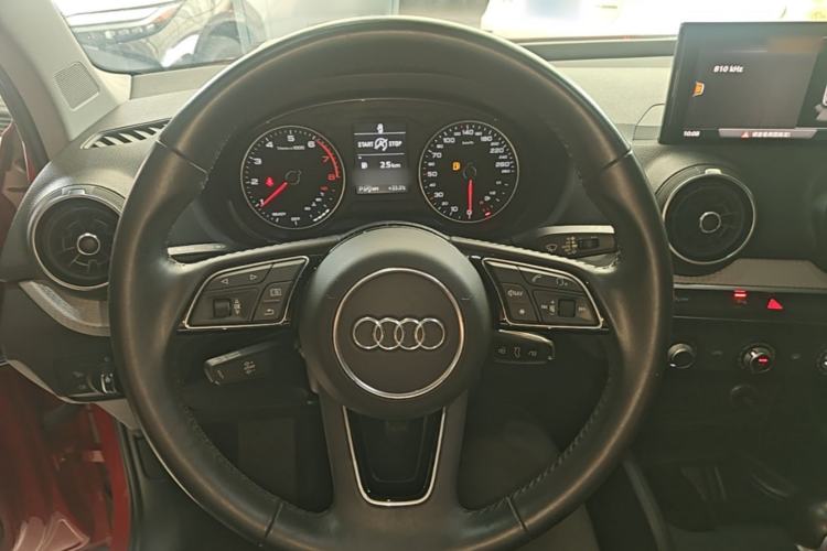 Used Audi Q2L 2020 35 TFSI Ambition Dynamic Edition Steering Wheel